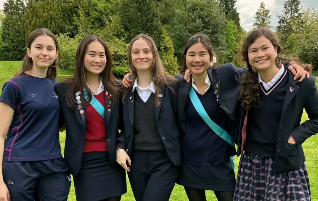 Bilingual students enjoy giving guided tour of Woldingham to French guests