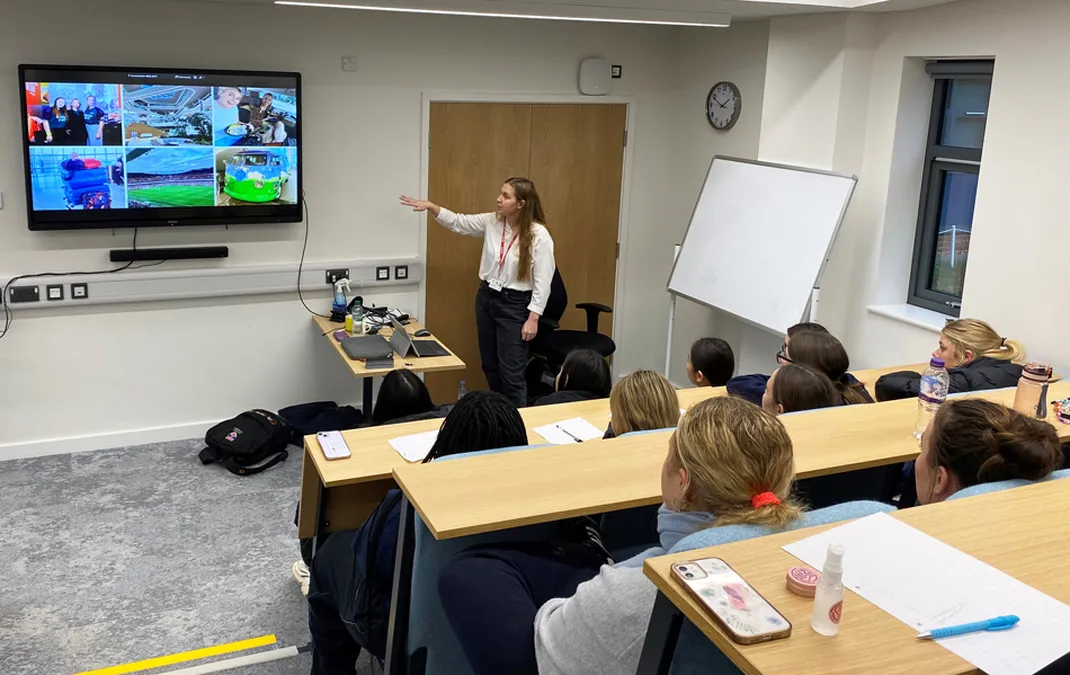 Expert from Unilever kick-starts A Level Business students’ study of global marketing