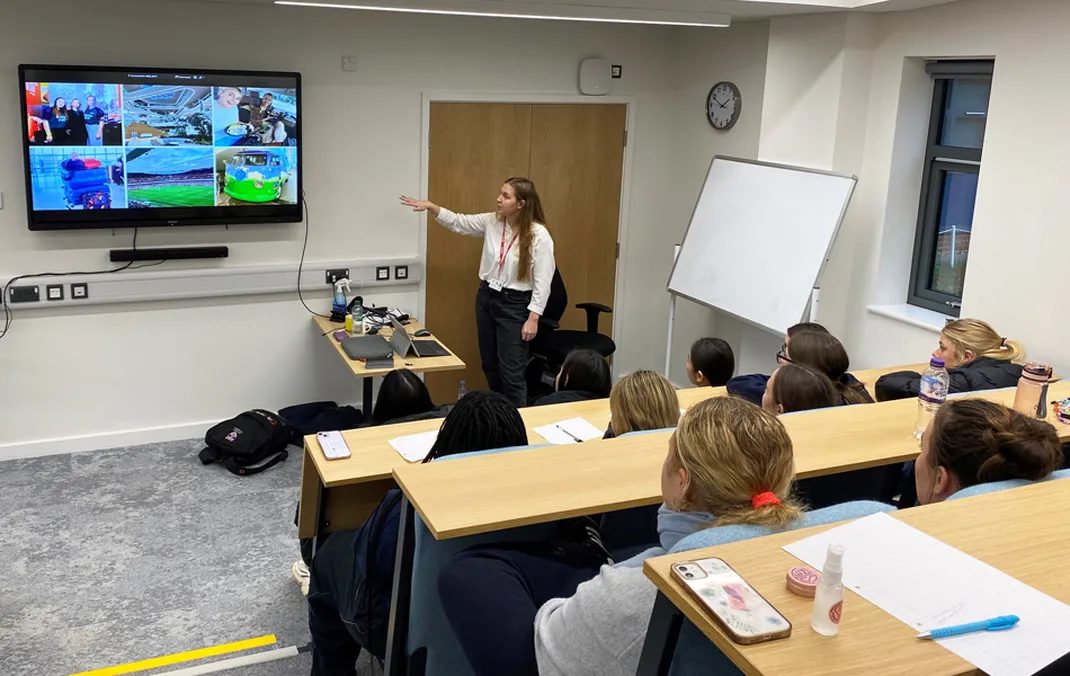 Expert from Unilever kick-starts A Level Business students’ study of global marketing